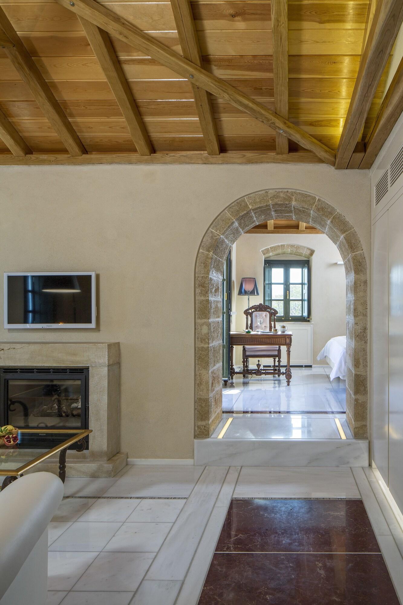 מונמבאסיה Moni Emvasis Luxury Suites מראה חיצוני תמונה