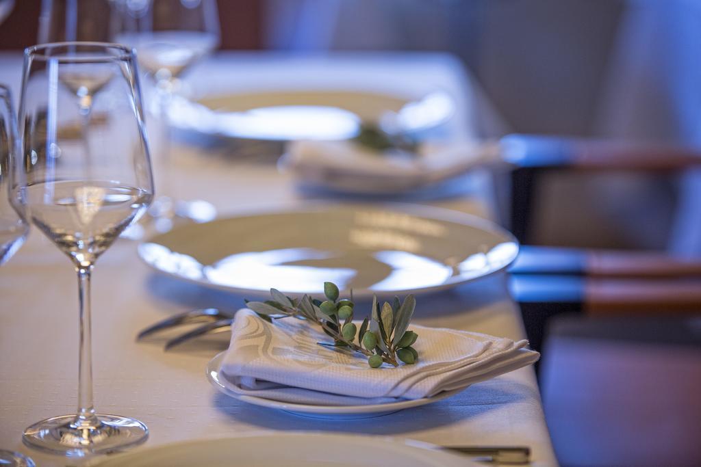 מונמבאסיה Moni Emvasis Luxury Suites מראה חיצוני תמונה