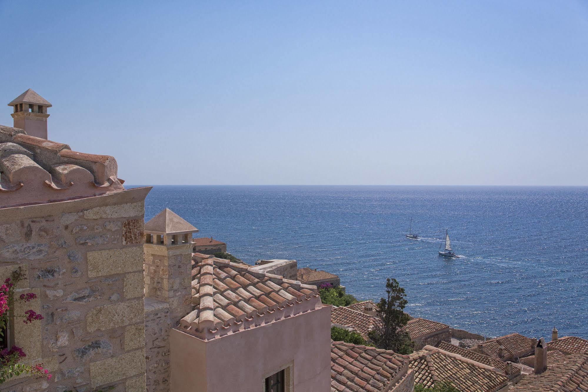 מונמבאסיה Moni Emvasis Luxury Suites מראה חיצוני תמונה